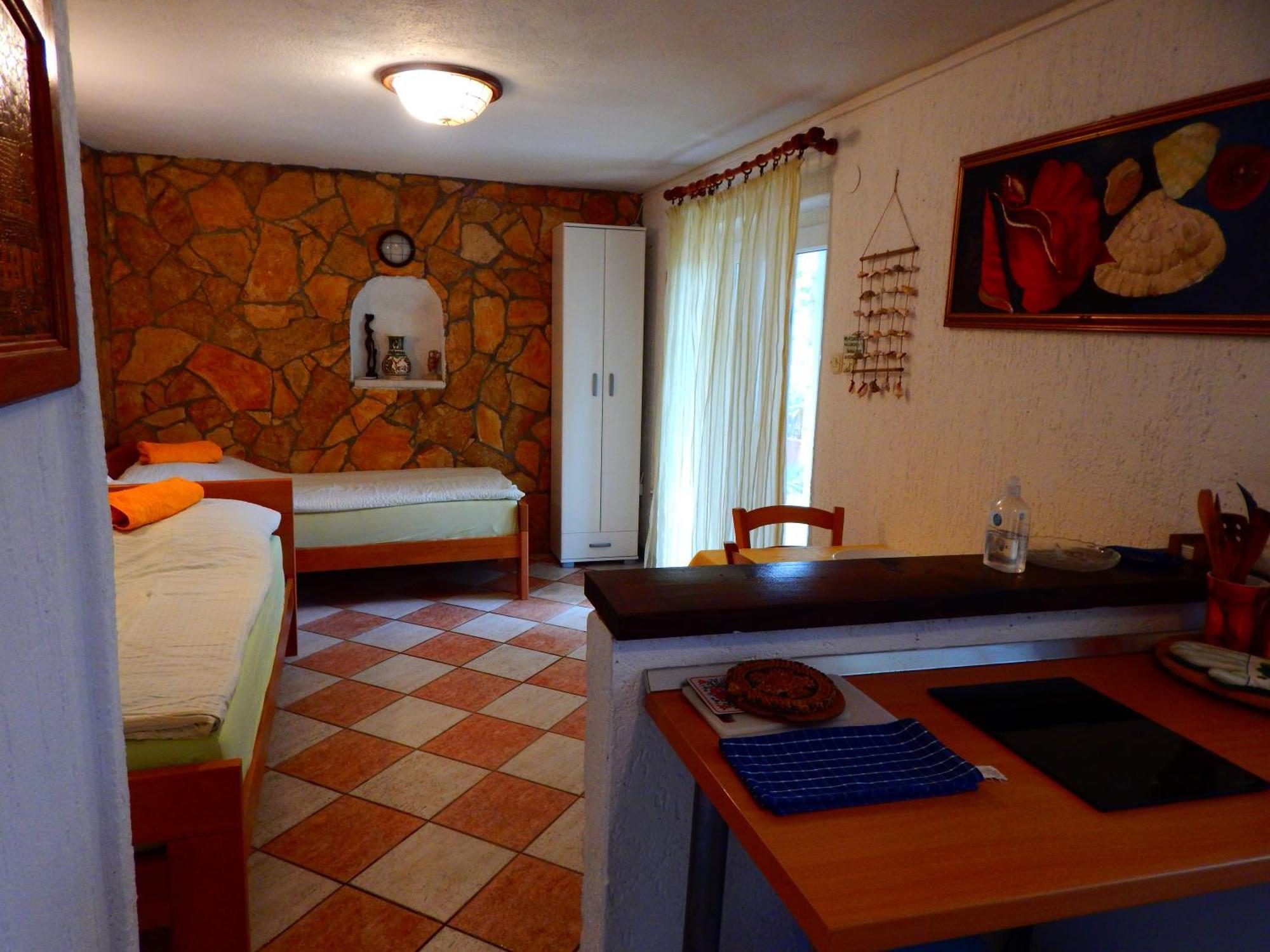 Adrienn Apartments Стари Град Стая снимка