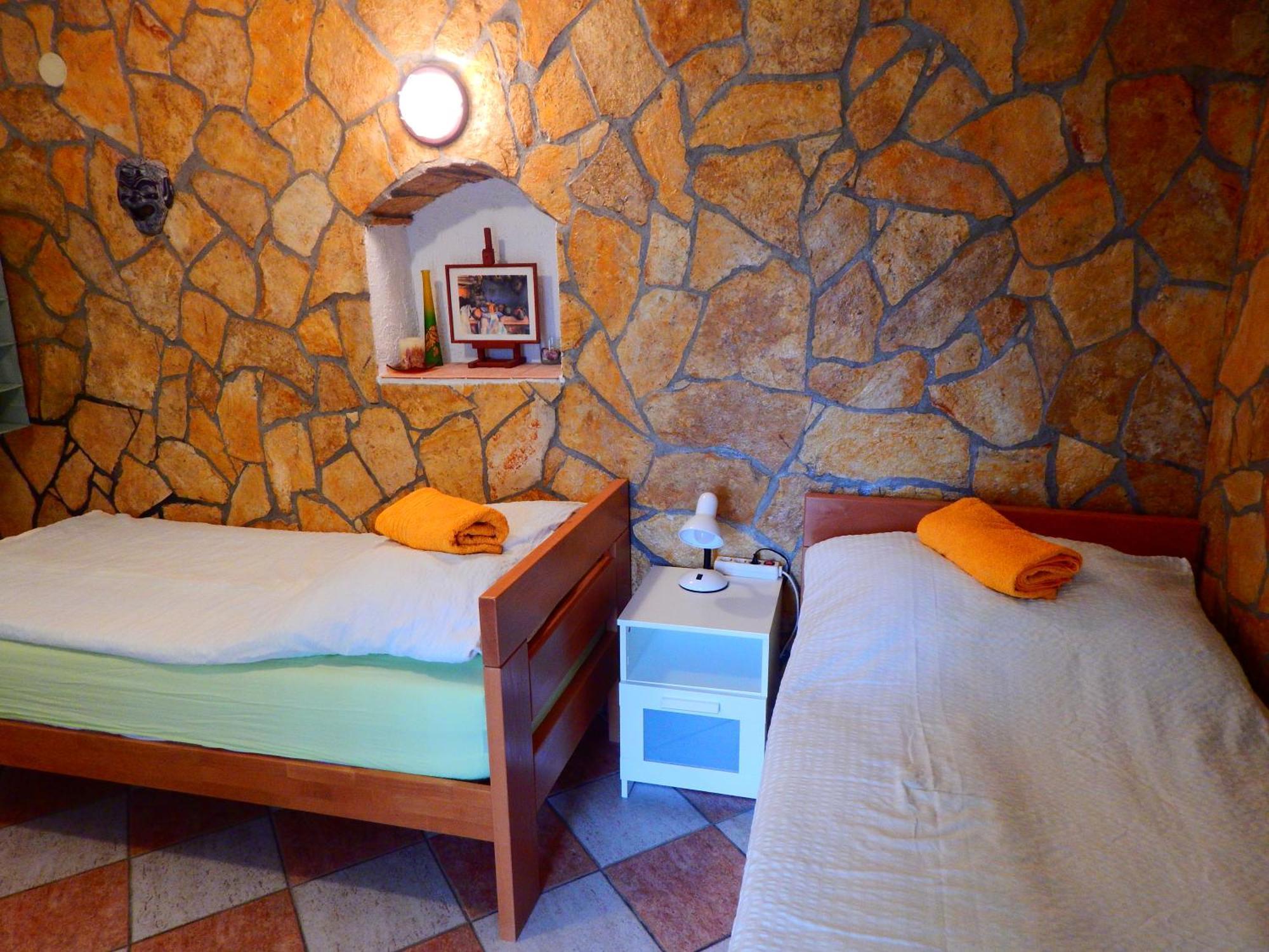 Adrienn Apartments Стари Град Стая снимка