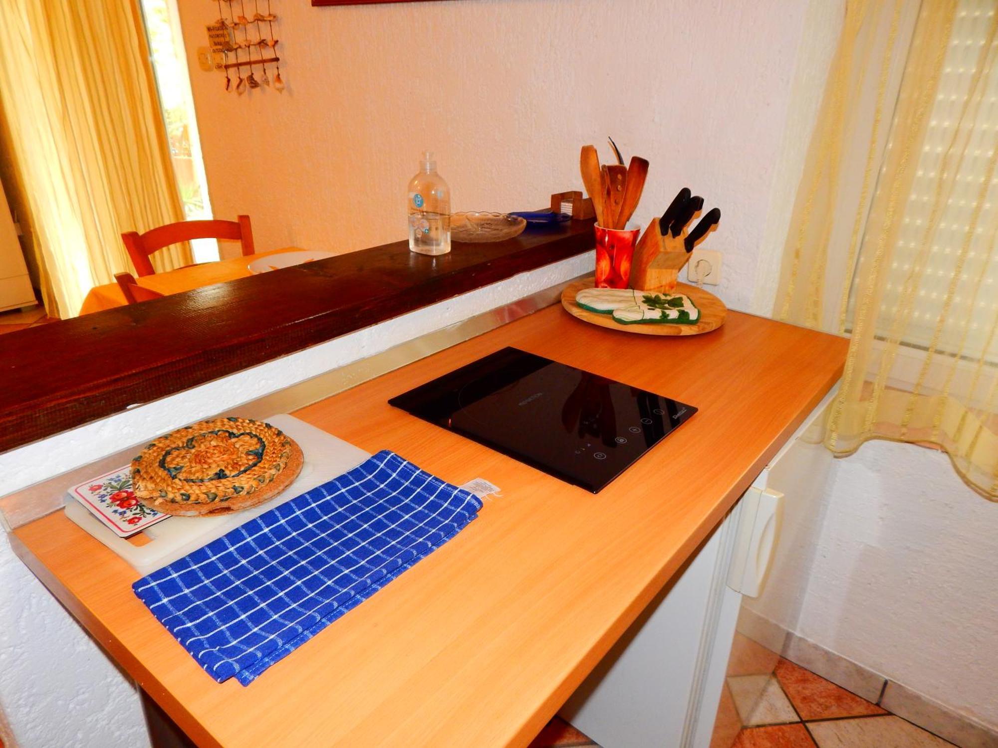 Adrienn Apartments Стари Град Стая снимка
